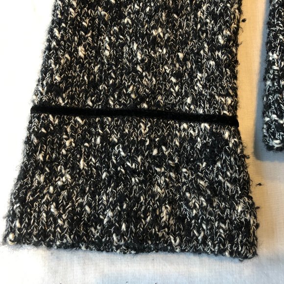 Classiques Entier Sweater Size Medium - Picture 4 of 6